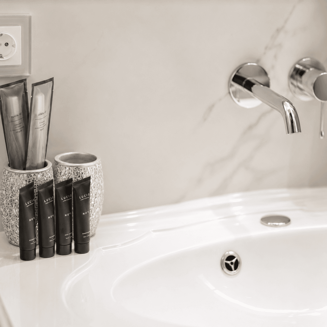 Luxury with Panoramic Bathtub