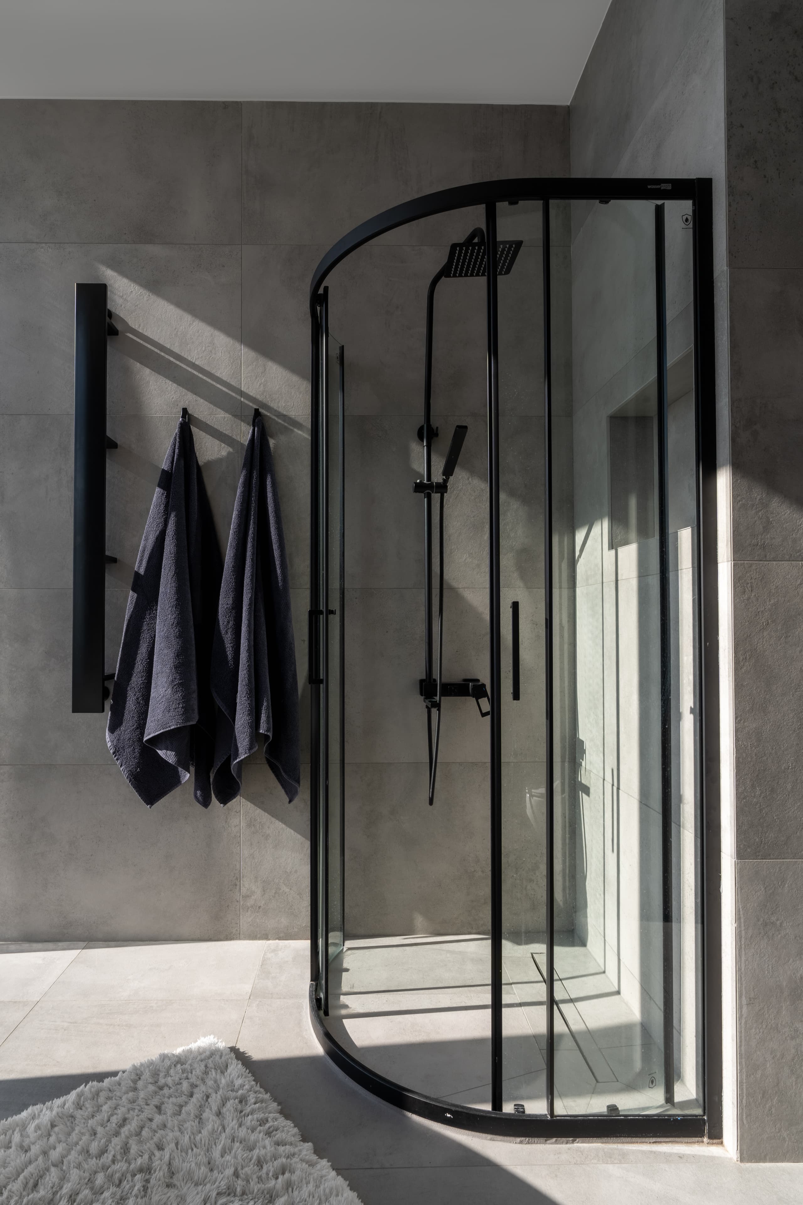 Luxury Panoramic Bathtub